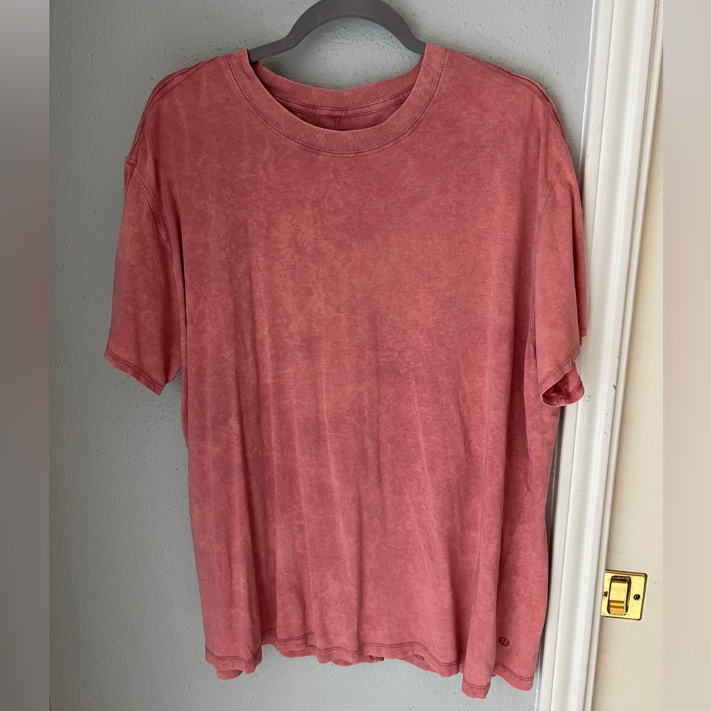 Women’s Lululemon Short Sleeve Tee